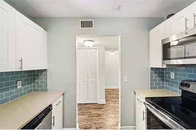 17035 Gulf Boulevard #214, Saint Petersburg, FL 33708 - Photo 15