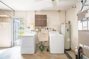 13840 94th Ave, Seminole, FL 33776 - Photo 33