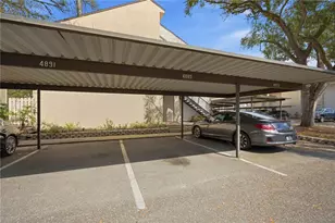 4889 Puritan Cir, Tampa, FL 33617 - Photo 3