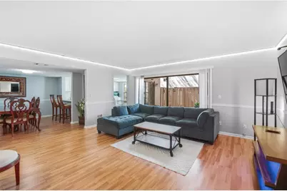 4889 Puritan Circle #2302, Tampa, FL 33617 - Photo 5