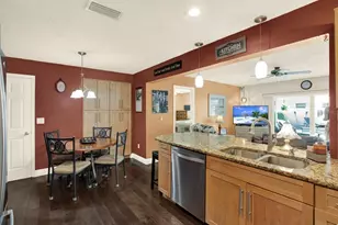 8301 Monarch Cir, Seminole, FL 33772 - Photo 11