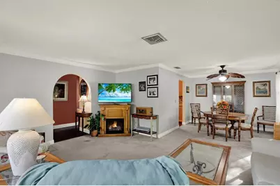 8301 Monarch Circle, Seminole, FL 33772 - Photo 5