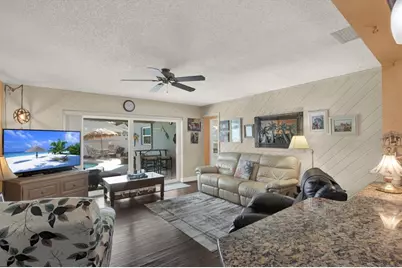 8301 Monarch Circle, Seminole, FL 33772 - Photo 13