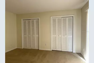 15206 W Pond Woods Drive, Tampa, FL 33618 - Photo 9