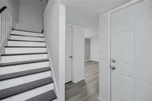 14422 Reuter Strasse Cir, Tampa, FL 33613 - Photo 13