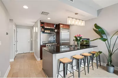 1120 E Kennedy Boulevard #715, Tampa, FL 33602 - Photo 3