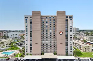 7300 Sun Island Dr S, South Pasadena, FL 33707 - Photo 3