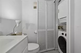 7300 Sun Island Dr S, South Pasadena, FL 33707 - Photo 17