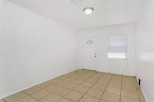 810 21st Ave W, Bradenton, FL 34205 - Photo 3