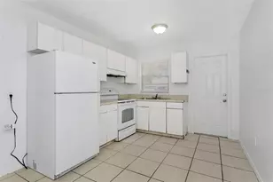 810 21st Ave W, Bradenton, FL 34205 - Photo 7