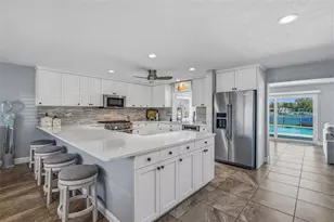 4310 40th St S, Saint Petersburg, FL 33711 - Photo 13