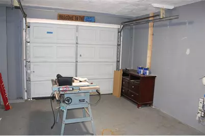 8120 7th Street N, Saint Petersburg, FL 33702 - Photo 15