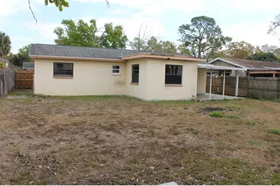 8120 7th Street N, Saint Petersburg, FL 33702 - Photo 17