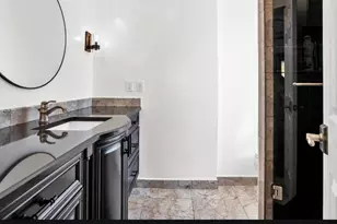 5564 N 63rd Way N, Saint Petersburg, FL 33709 - Photo 11