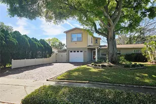 5564 N 63rd Way N, Saint Petersburg, FL 33709 - Photo 1