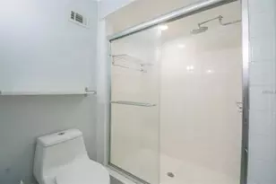 16101 Rambling Vine Dr E, Tampa, FL 33624 - Photo 15