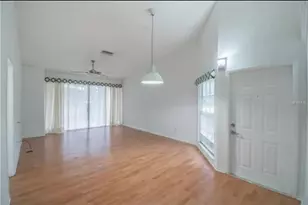 16101 Rambling Vine Dr E, Tampa, FL 33624 - Photo 19