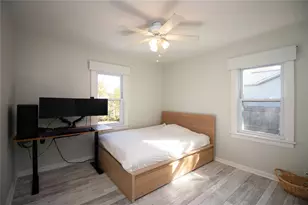 1547 35th Ave N, Saint Petersburg, FL 33704 - Photo 17