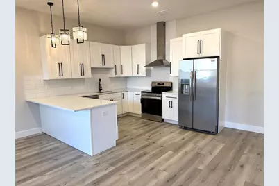 1039 53rd Avenue N, Saint Petersburg, FL 33703 - Photo 3