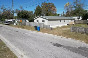 901 S Kingsway Rd, Seffner, FL 33584 - Photo 39