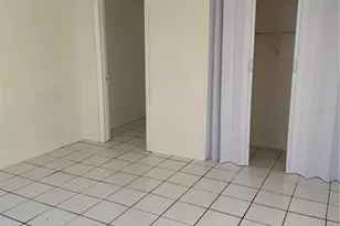 4737 56th Ave N, Saint Petersburg, FL 33714 - Photo 7