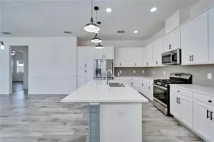 729 Winterside Dr, Apollo Beach, FL 33572 - Photo 7