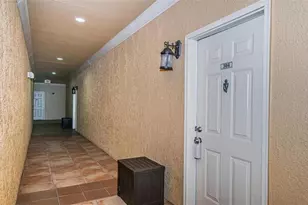 4305 Bayside Village Dr, Tampa, FL 33615 - Photo 27
