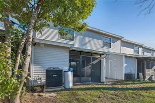 12568 Castle Hill Dr, Tampa, FL 33624 - Photo 51