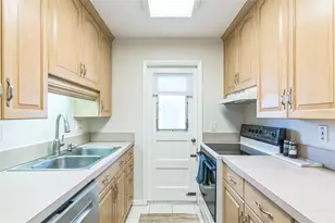 320 Lakeview St, Orlando, FL 32804 - Photo 11