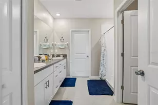 5431 Amaryllis Garden St, Ruskin, FL 33570 - Photo 23