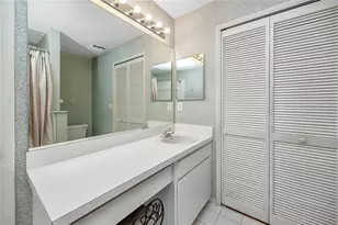 2411 Bentley Dr, Palm Harbor, FL 34684 - Photo 15