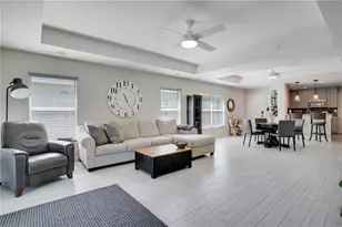 5910 Oak Mill Terrace, Palmetto, FL 34221 - Photo 9