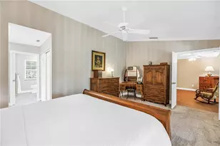 812 Amelia Ct NE, Saint Petersburg, FL 33702 - Photo 47