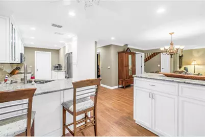 812 Amelia Court NE, Saint Petersburg, FL 33702 - Photo 21