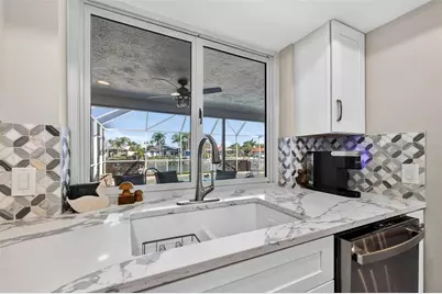 3927 48th Avenue S, Saint Petersburg, FL 33711 - Photo 13