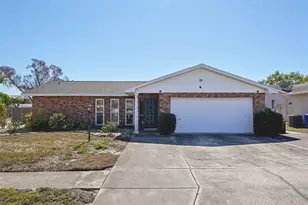 10910 128th Ave, Largo, FL 33778 - Photo 3