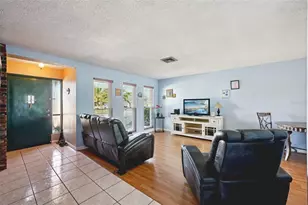 10910 128th Ave, Largo, FL 33778 - Photo 7