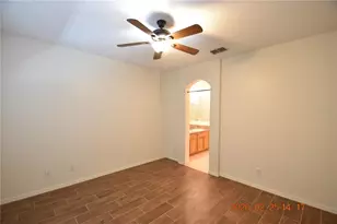 813 Parsons Pointe St, Seffner, FL 33584 - Photo 21