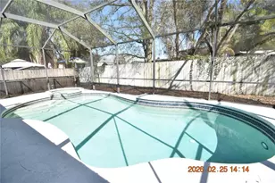 813 Parsons Pointe St, Seffner, FL 33584 - Photo 45