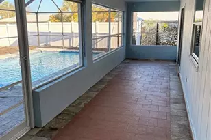 1337 Whispering Ln, Venice, FL 34285 - Photo 5