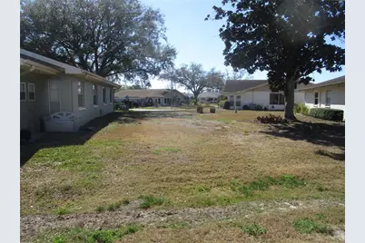 1904 Canterbury Lane #25, Sun City Center, FL 33573 - Photo 15