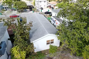 1880 NW 65th St, Miami, FL 33147 - Photo 17