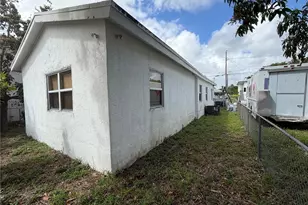 1880 NW 65th St, Miami, FL 33147 - Photo 19
