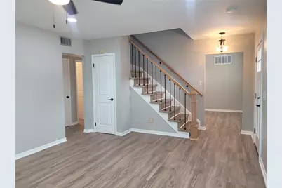 8244 125th Street, Seminole, FL 33772 - Photo 5