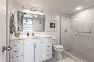 7600 Sun Island Dr S, South Pasadena, FL 33707 - Photo 15