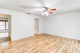 16107 Country Crossing Dr, Tampa, FL 33624 - Photo 17