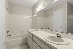 476 Santa Cruz Pl NE, Saint Petersburg, FL 33703 - Photo 17