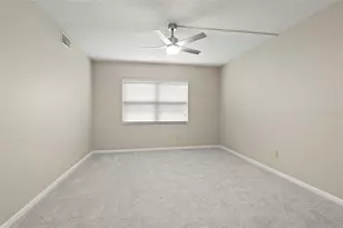 476 Santa Cruz Pl NE, Saint Petersburg, FL 33703 - Photo 25