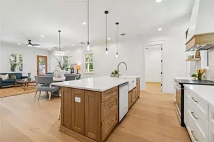 1709 E Henry Ave, Tampa, FL 33610 - Photo 25