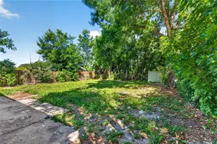 902 N 32nd St, Saint Petersburg, FL 33713 - Photo 35